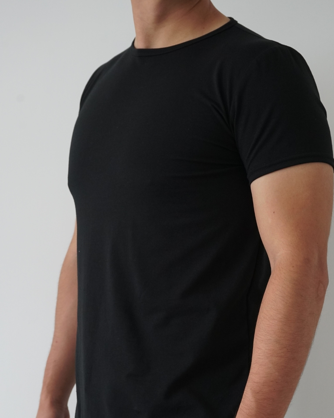 Black T-shirt - Short Sleeve Crew Neck Straight Bottom